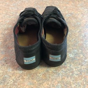 Men’s Toms size 12